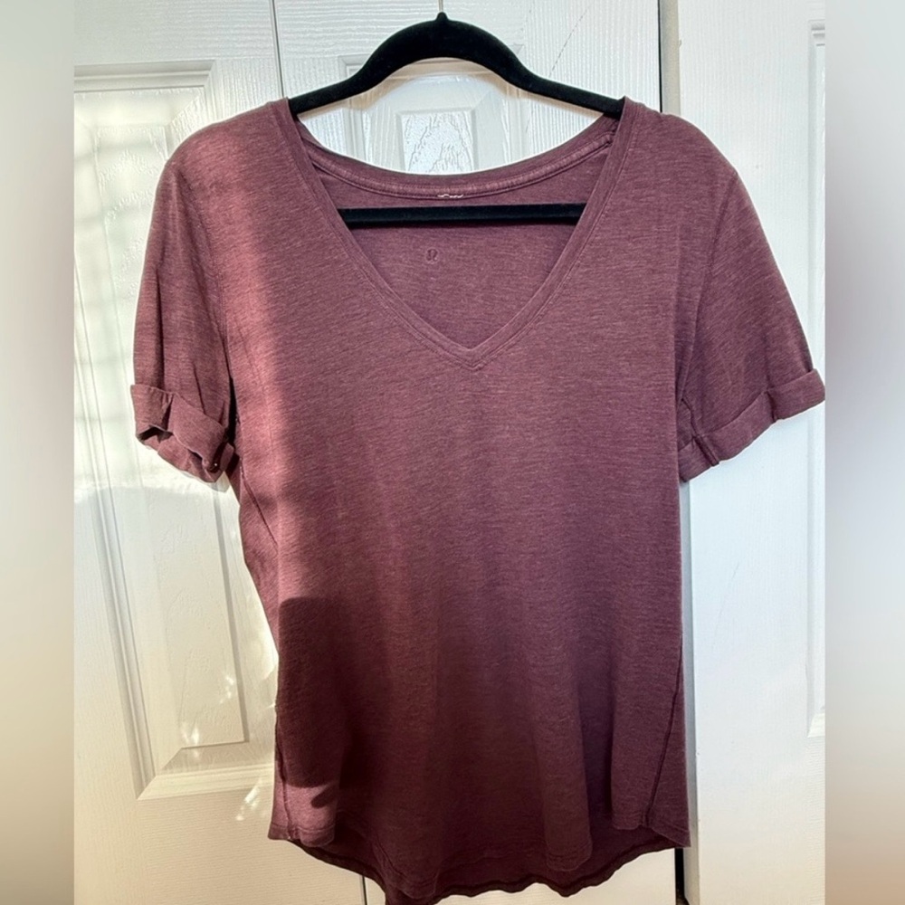 Lululemon V-Neck Love Tee